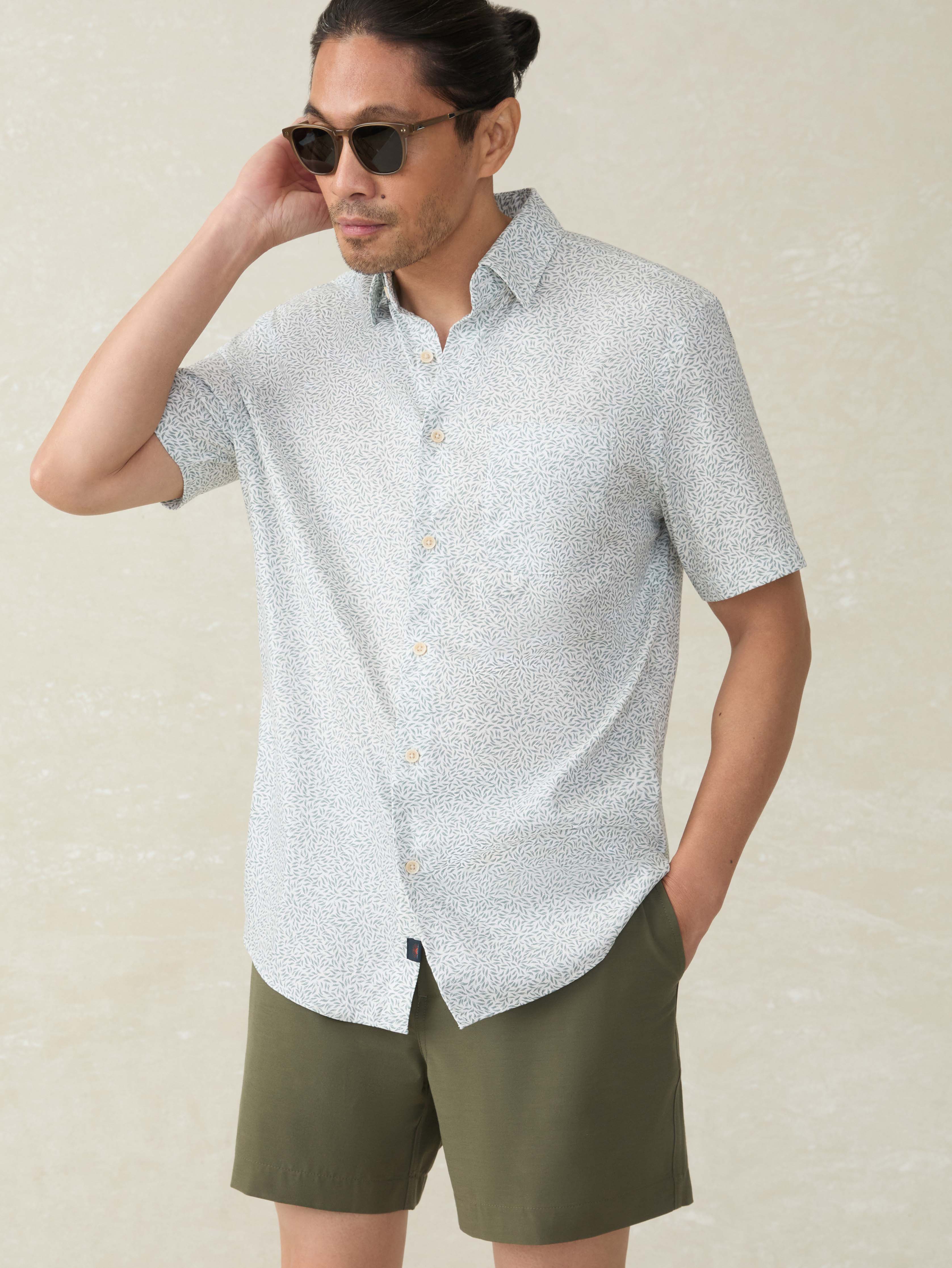 Short-Sleeve Movementâ„?Monterey Shirt - Sage Grove Foliage