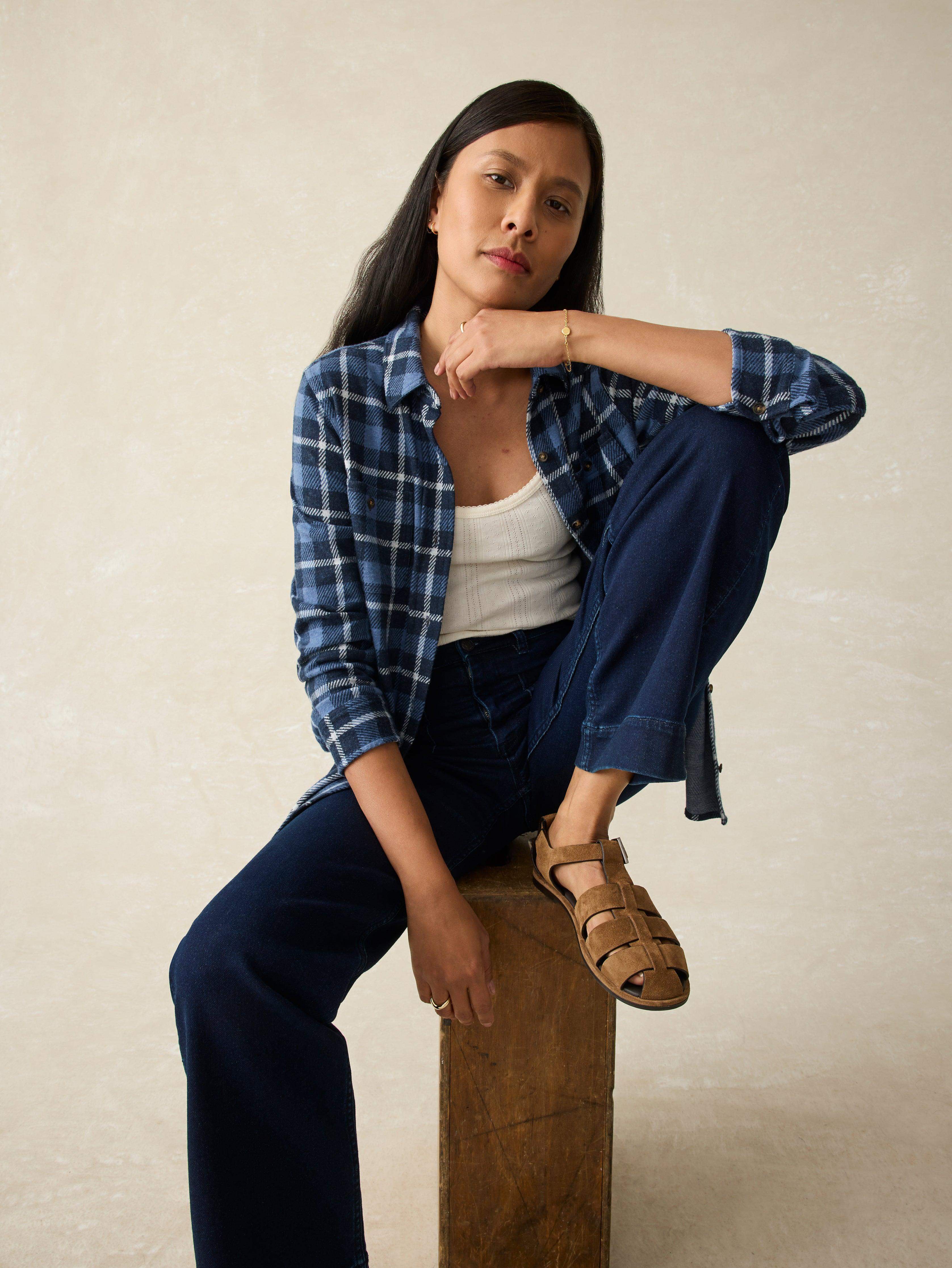 Legendâ„?Sweater Shirt - Blue Winds