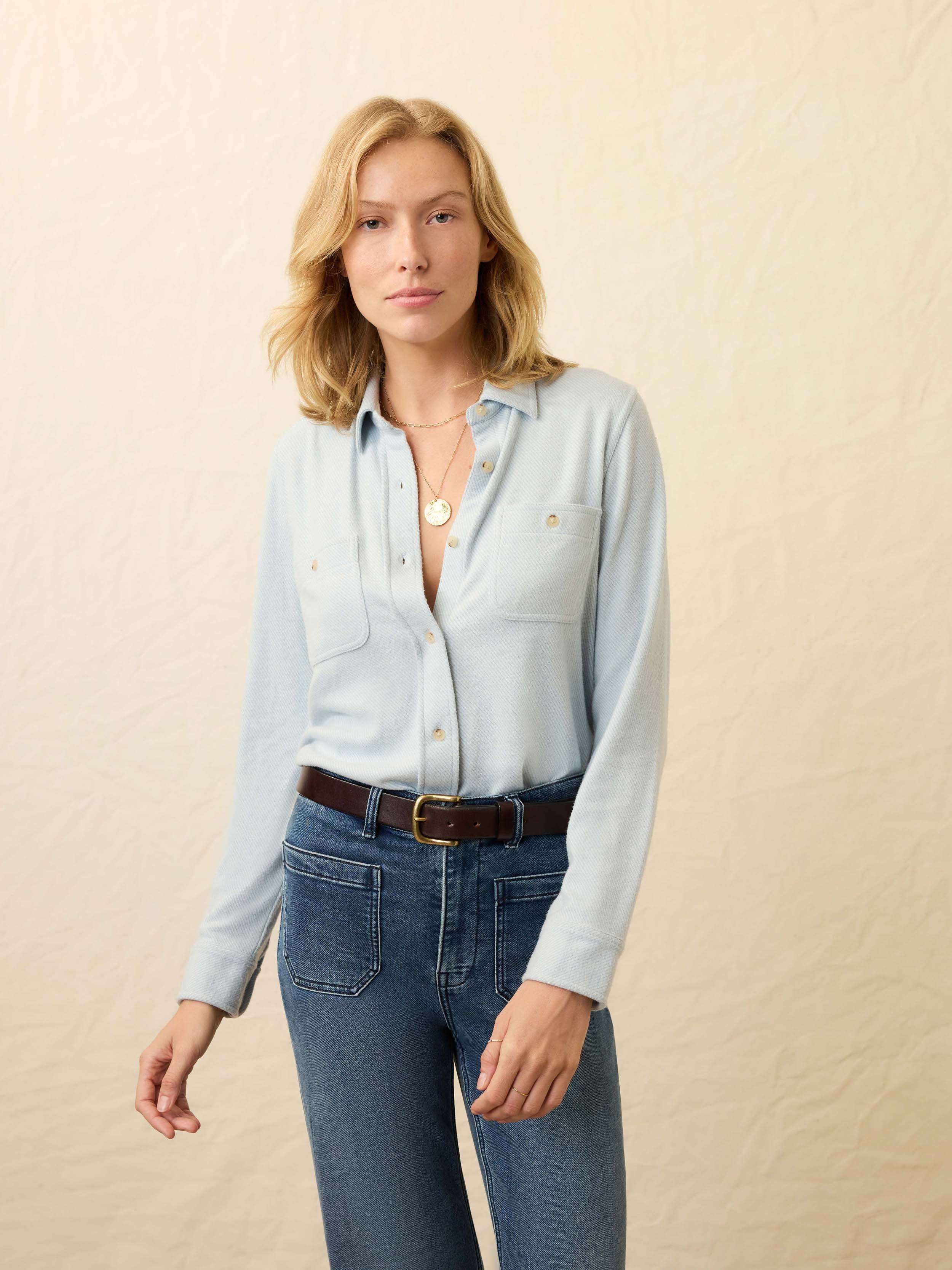 Legendâ„?Sweater Shirt - Ice Blue Twill