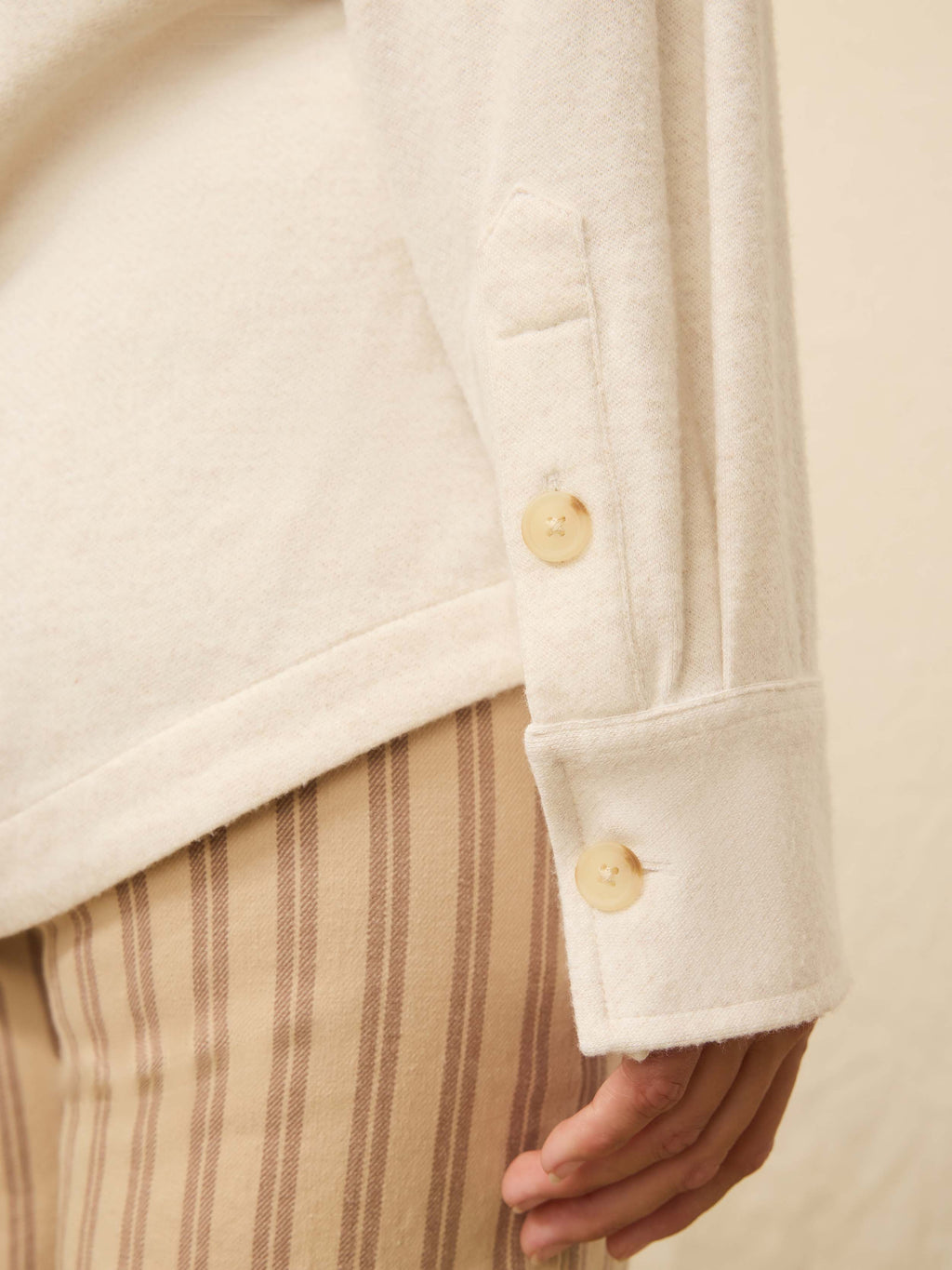 Legendâ„?Sweater Overshirt - Off White