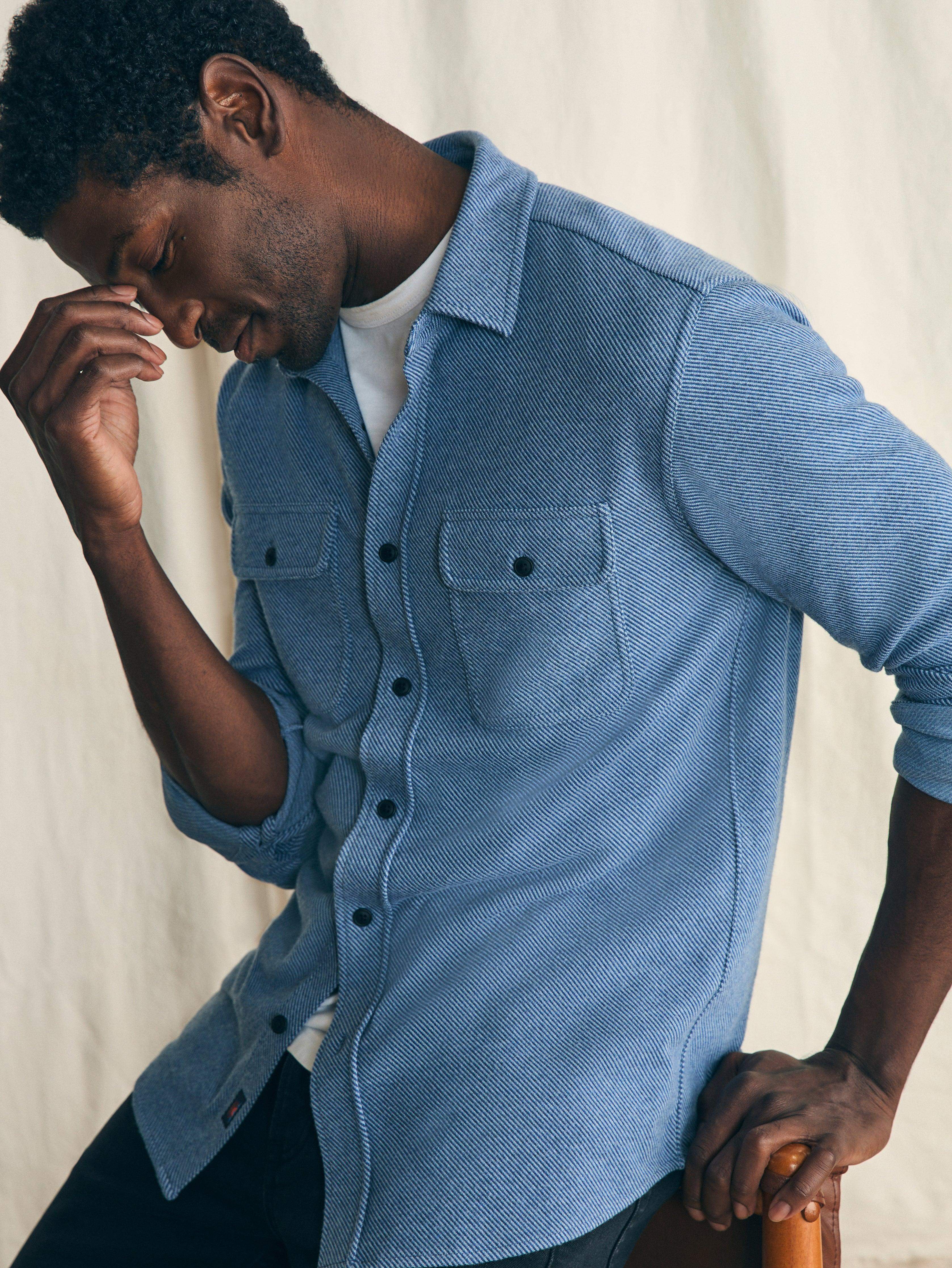 Legendâ„?Sweater Shirt - Glacier Blue Twill