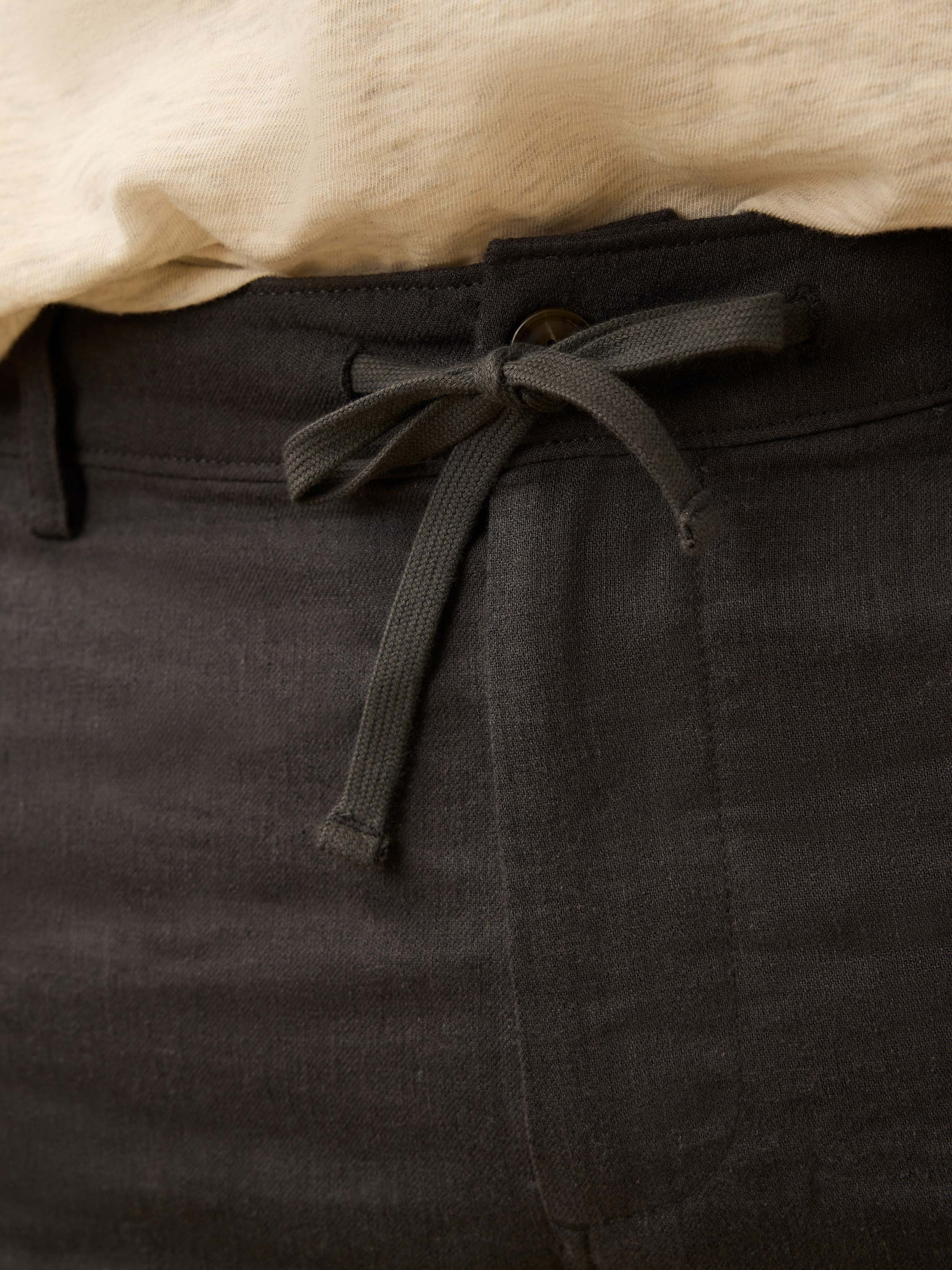 Movementâ„?Linen Short - Washed Black