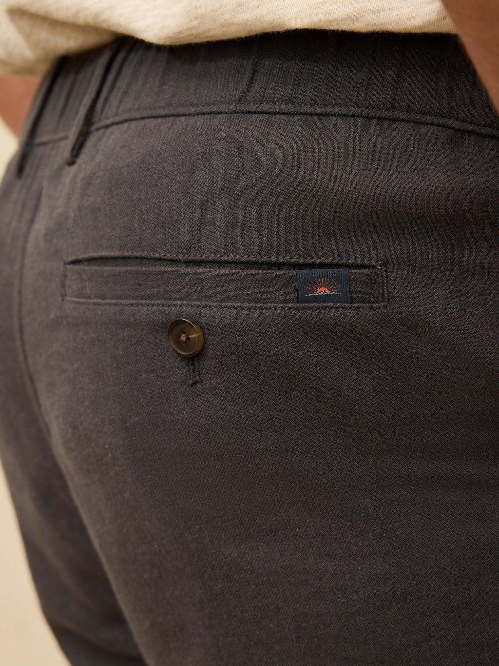 Movementâ„?Linen Short - Washed Black