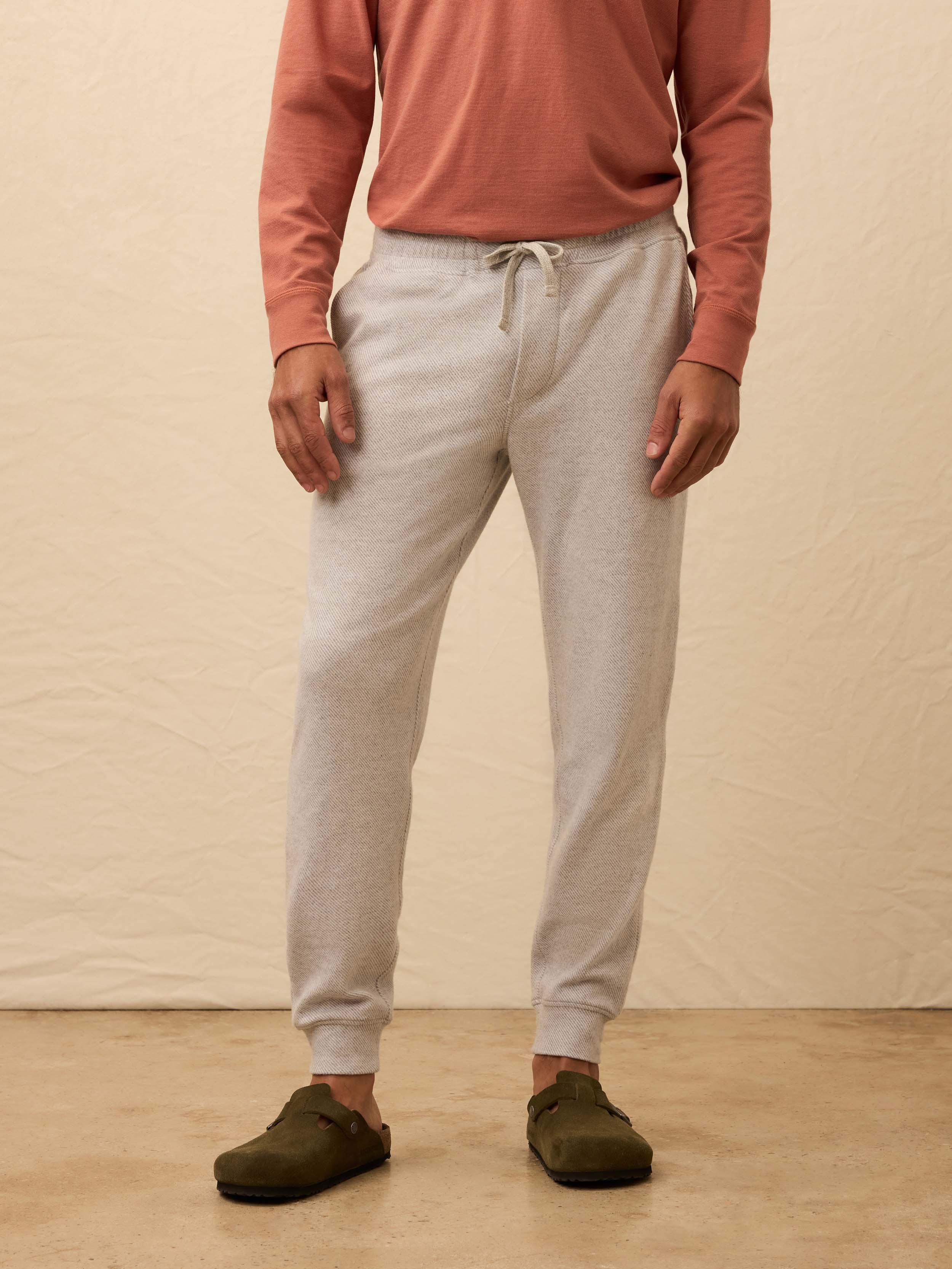 Legendâ„?Sweatpant - Light Heather Grey