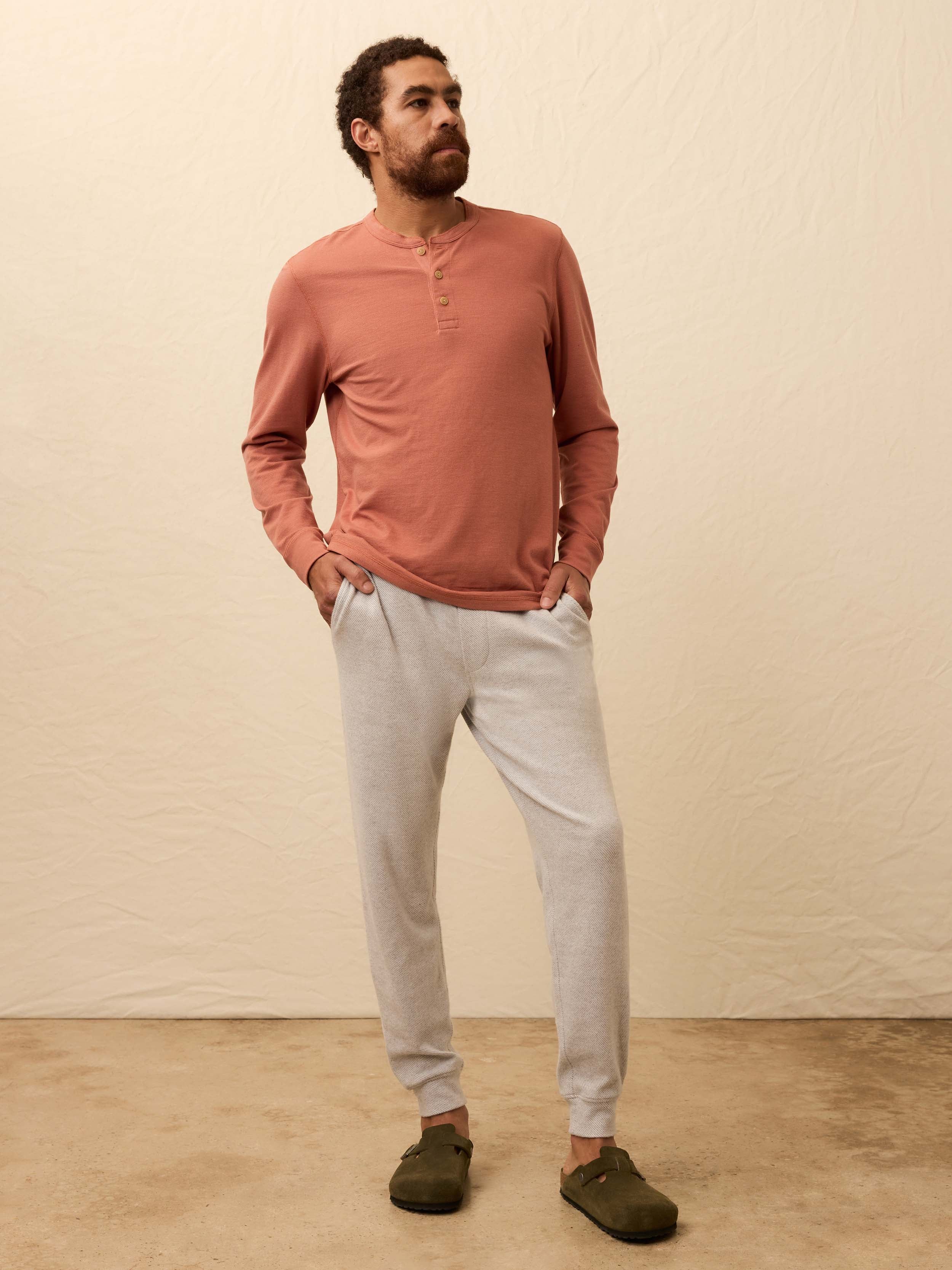 Legendâ„?Sweatpant - Light Heather Grey