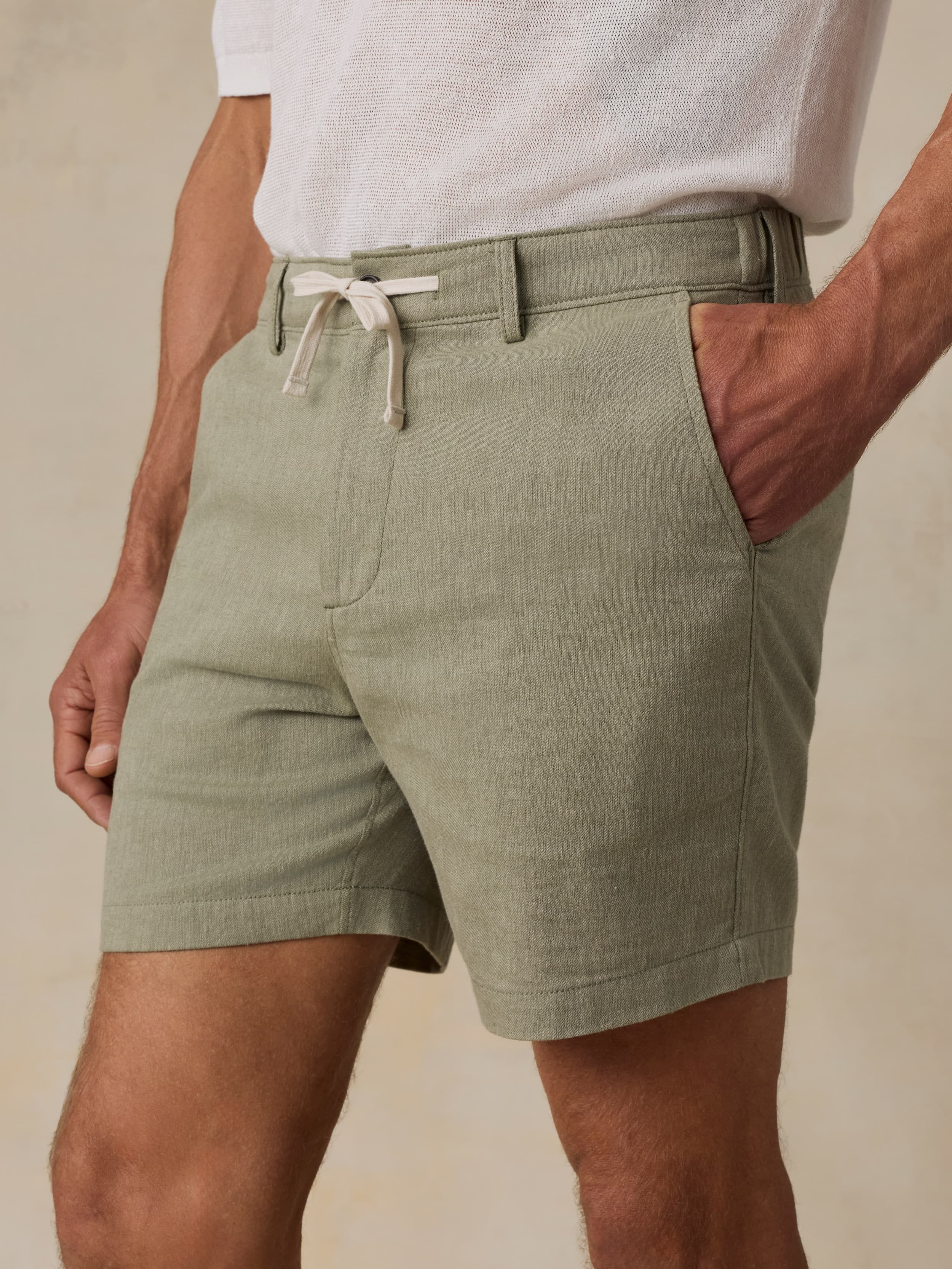 Movementâ„?Linen Short - Sage Cliff