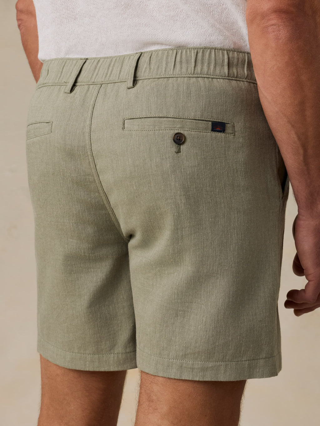 Movementâ„?Linen Short - Sage Cliff