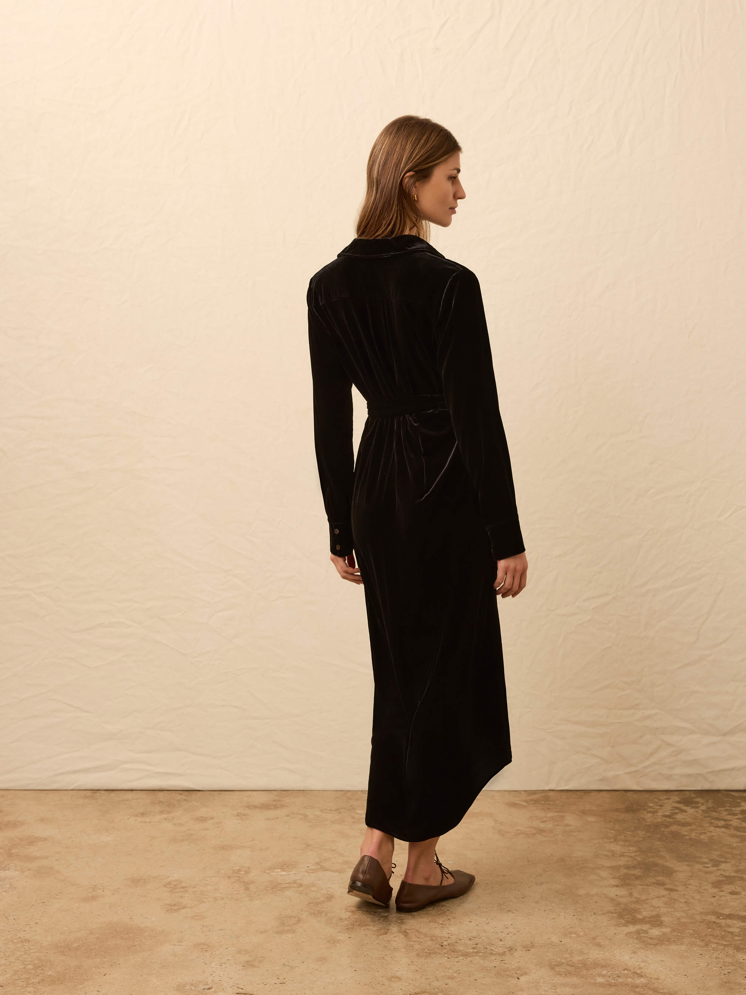 Stretch Silk Velvet Riley Midi Dress - Black