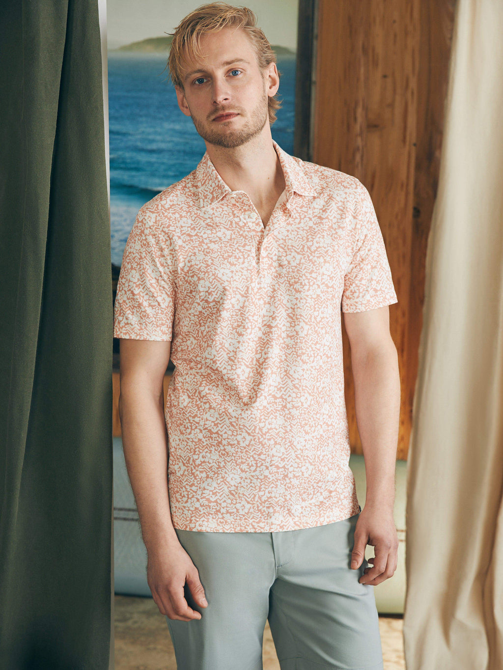 Short-Sleeve Movementâ„?Pique Polo - Hilo Rose Floral Print