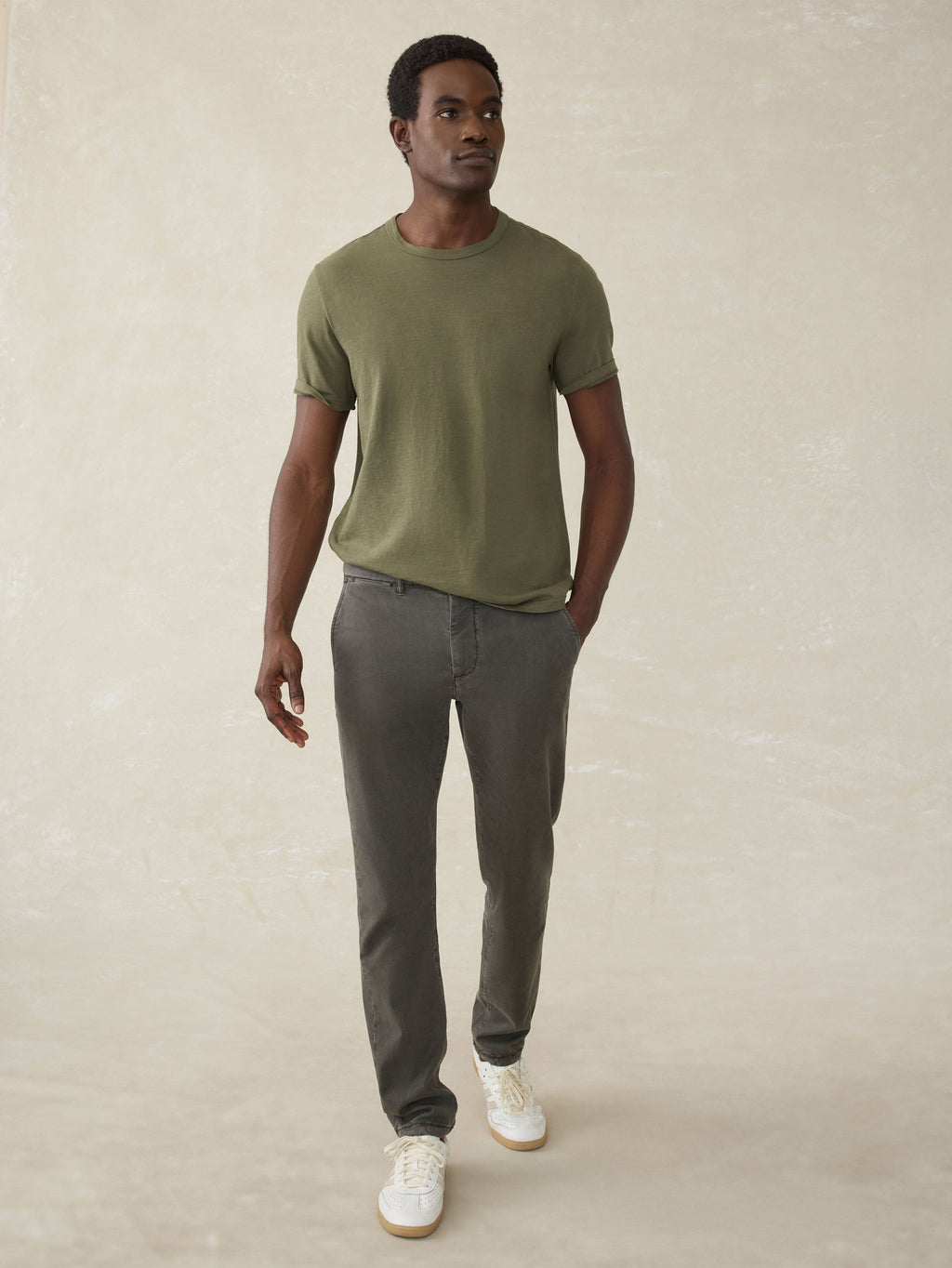 Coastline Chino - Faded Black