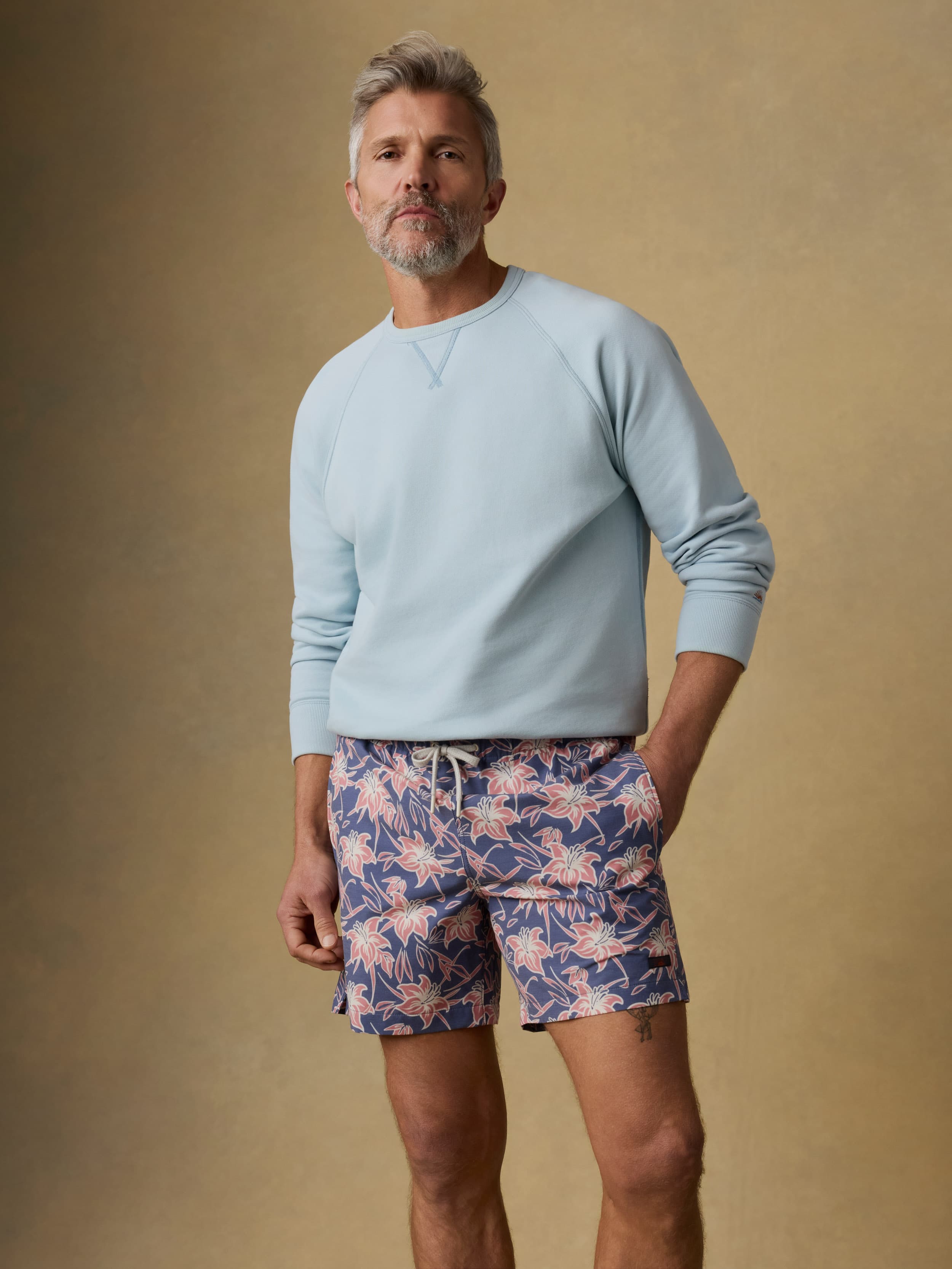 All Dayâ„?Trunk (6") - Navy Red Lotus